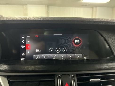 Used 2020 Alfa Romeo Stelvio AWD w/ Nero Edizione image 13