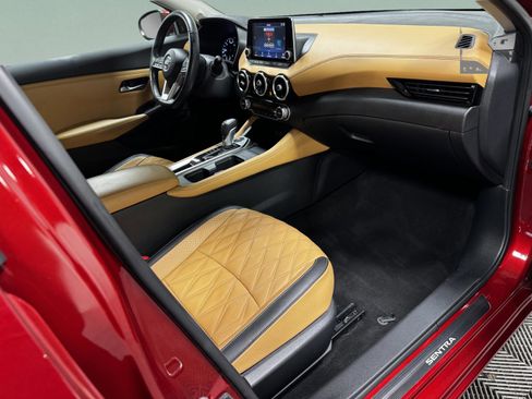 Used 2021 Nissan Sentra SV w/ SV Premium Package image 10