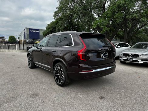 Certified 2025 Volvo XC90 B6 Core w/ Climate Package image 4