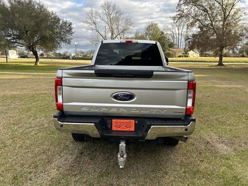 Used 2017 Ford F250 XLT w/ XLT Value Package image 7