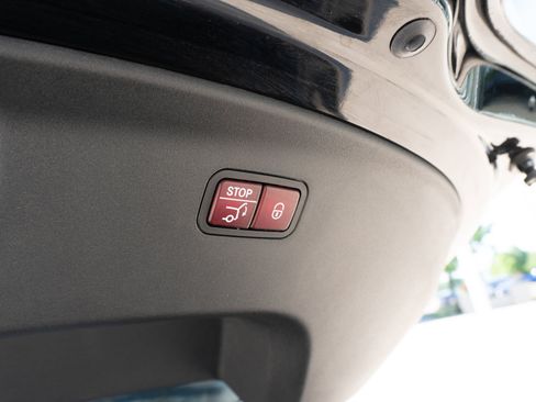 Used 2021 Mercedes-Benz AMG GT 63 image 21