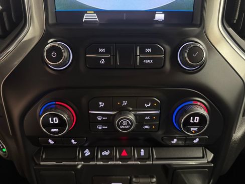 Used 2022 Chevrolet Silverado 1500 LT Trail Boss w/ Bed Protection Package AWD/4WD image 34