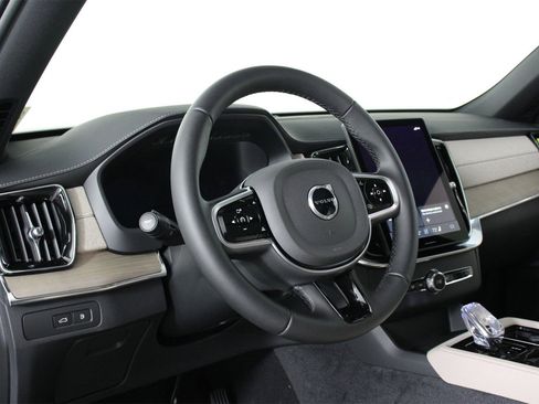 New 2026 Volvo XC90 T8 Plus w/ Protection Package Premier image 8