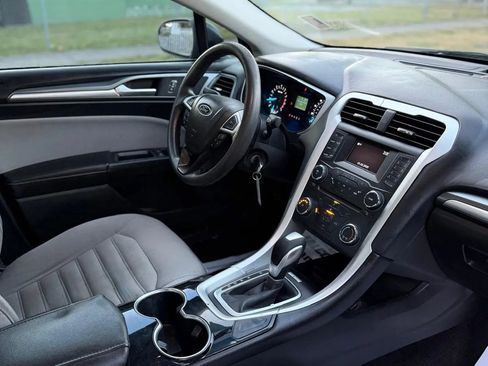 Used 2015 Ford Fusion S image 13