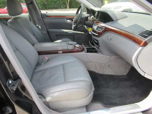 Used 2007 Mercedes-Benz S 550 image 10