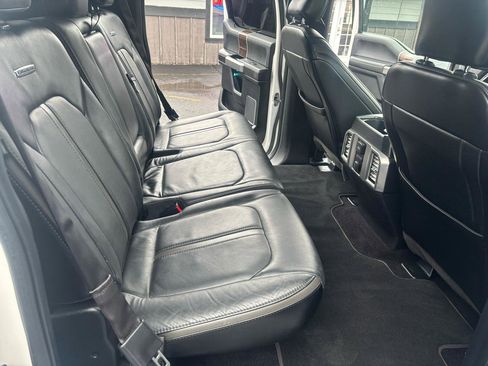 Used 2016 Ford F150 Platinum w/ Equipment Group 701A Luxury image 10