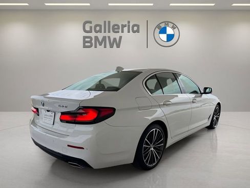 Used 2023 BMW 540i w/ Premium Package image 8