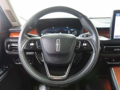 Used 2024 Lincoln Aviator Reserve image 9