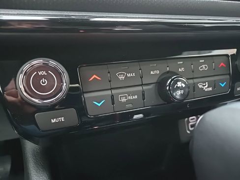 New 2026 Jeep Compass Latitude AWD/4WD image 55