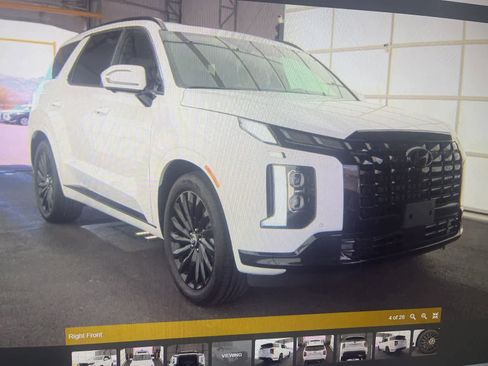 Used 2025 Hyundai Palisade Calligraphy AWD/4WD image 3