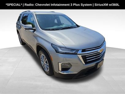 Used 2023 Chevrolet Traverse LT