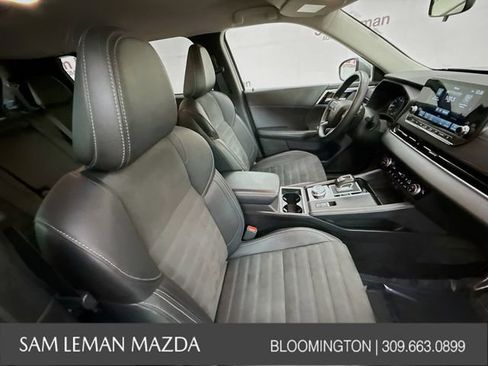 Used 2024 Mitsubishi Outlander SE Black Edition image 28