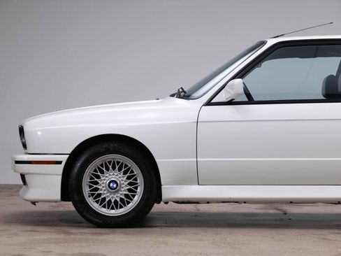 Used 1988 BMW M3 Coupe image 25