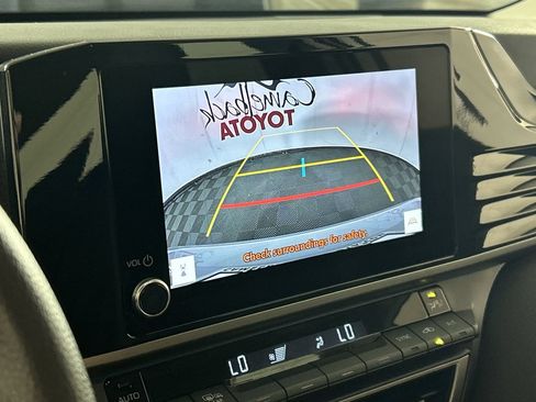 Used 2026 Toyota Camry LE FWD image 18