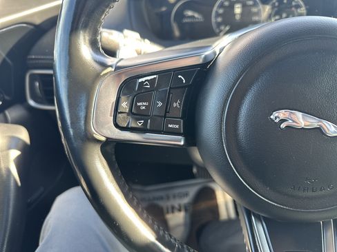 Used 2017 Jaguar F-PACE S image 18