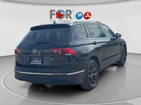 Used 2024 Volkswagen Tiguan SE image 5
