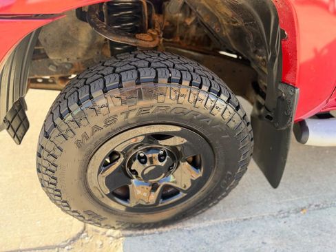 Used 2012 Toyota Tacoma 4x4 Access Cab w/ SR5 Pkg image 9