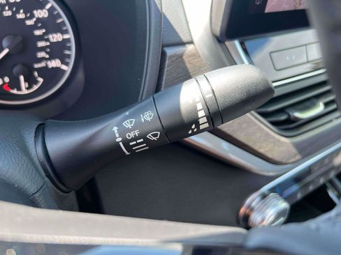 Used 2025 Nissan Altima 2.5 SL image 10