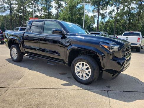 Certified 2026 Toyota Tacoma SR5 RWD image 9
