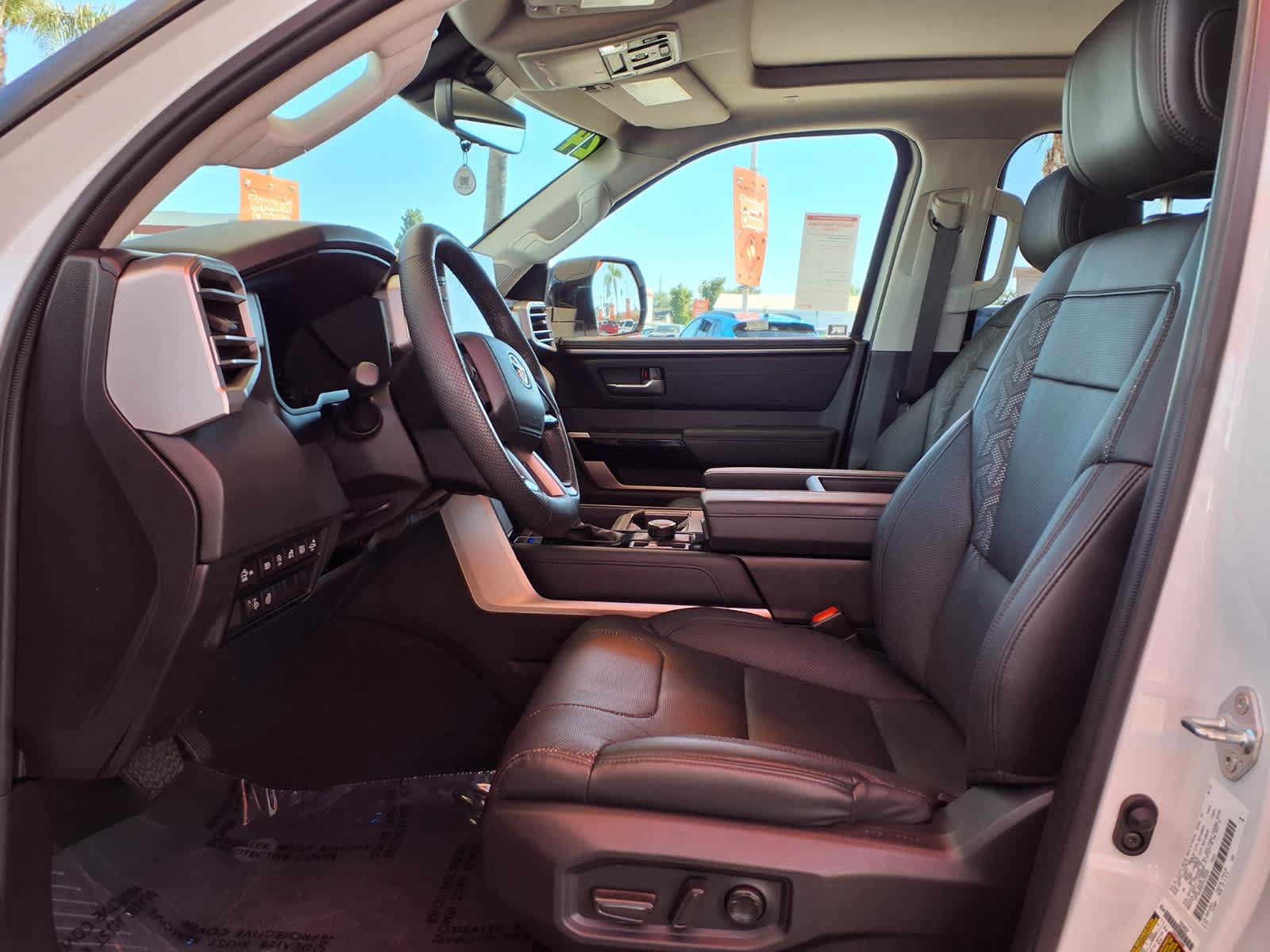 Used 2024 Toyota Tundra Limited AWD/4WD image 17