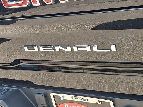 Used 2020 GMC Sierra 2500 Denali w/ Denali Ultimate Package AWD/4WD image 30