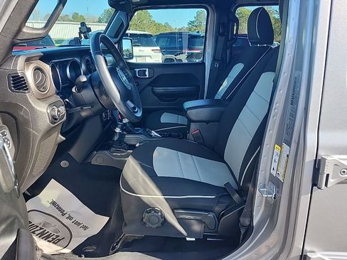 Certified 2019 Jeep Wrangler Unlimited Sport S image 29