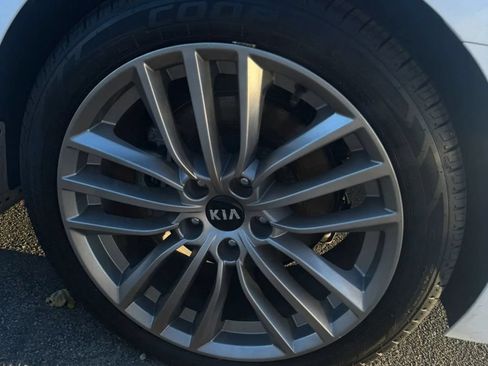 Used 2018 Kia Stinger RWD image 7