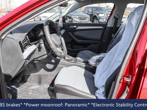 New 2026 Volkswagen Jetta SE FWD image 6