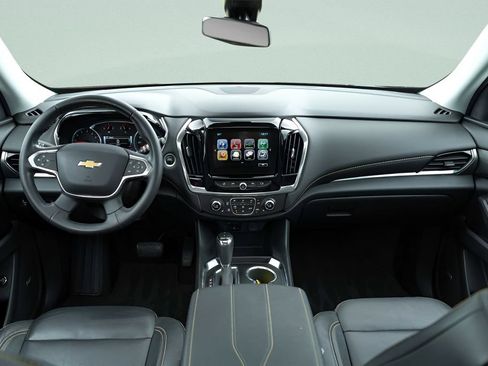 Used 2019 Chevrolet Traverse LT w/ LT Premium Package AWD/4WD image 17