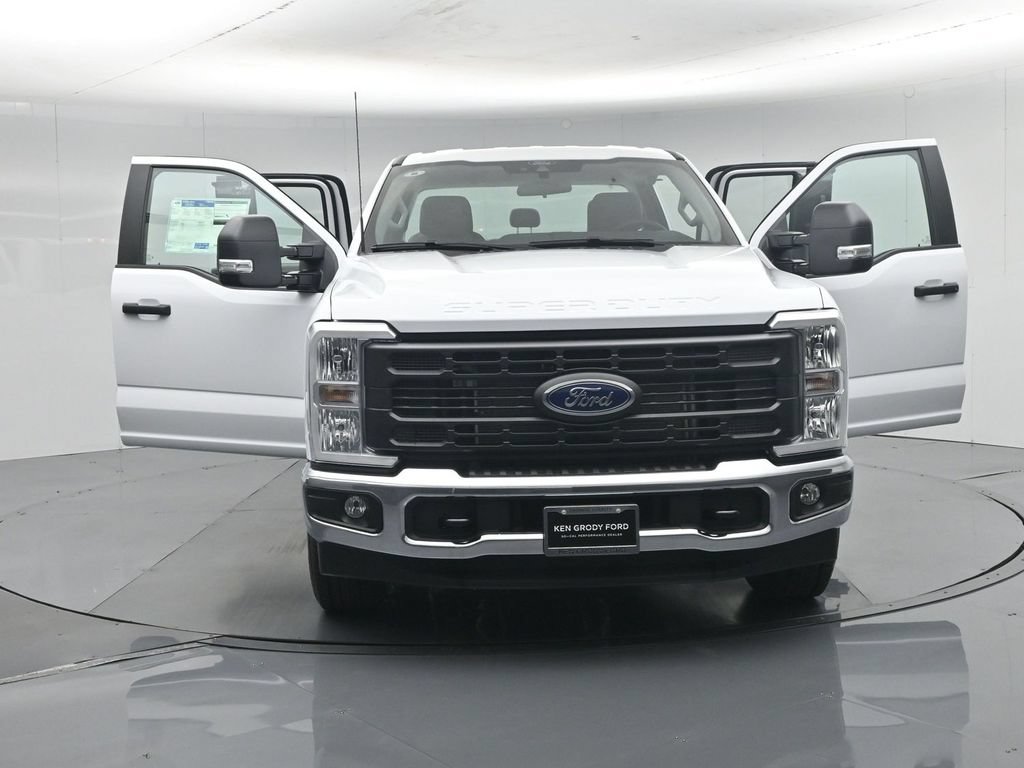 New 2026 Ford F350 XL w/ XL Chrome Package RWD image 29