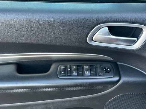 Used 2020 Dodge Durango SXT w/ 3rd Row Seating Group RWD image 11