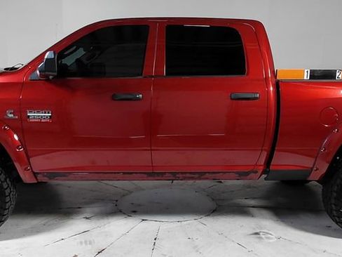 Used 2012 RAM 2500 ST w/ Chrome Appearance Group image 4