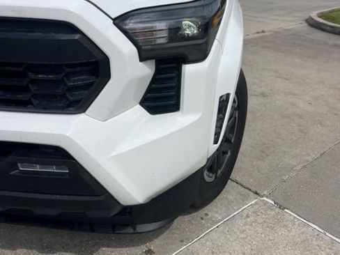 Used 2024 Toyota Tacoma TRD Sport RWD image 11