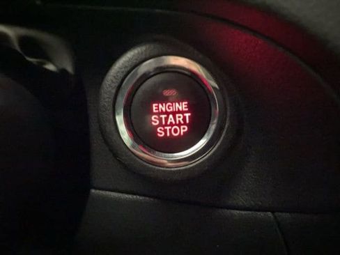 Used 2022 Subaru Ascent Limited w/ Technology Package image 18