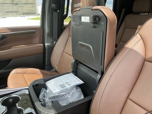 New 2026 Chevrolet Tahoe High Country AWD/4WD image 33