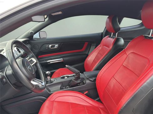 Used 2020 Ford Mustang GT Premium w/ GT Performance Package RWD image 23