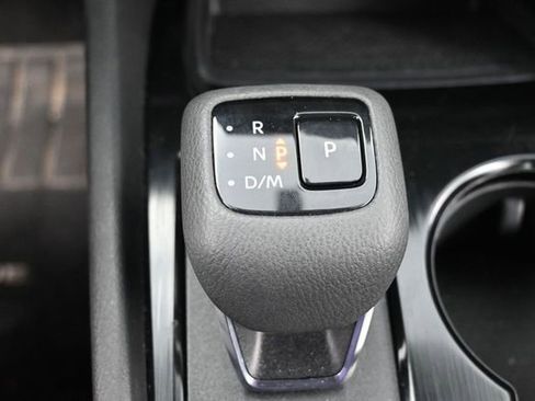 Used 2025 Nissan Rogue SV AWD/4WD image 27