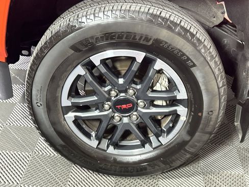 Used 2024 Toyota Tacoma TRD Sport RWD image 10