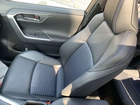 Certified 2025 Toyota RAV4 XSE image 31