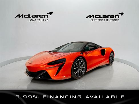 Used 2023 McLaren Artura RWD image 1