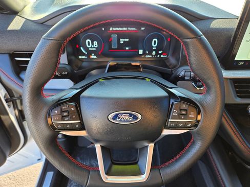 Certified 2025 Ford Explorer ST-Line image 19