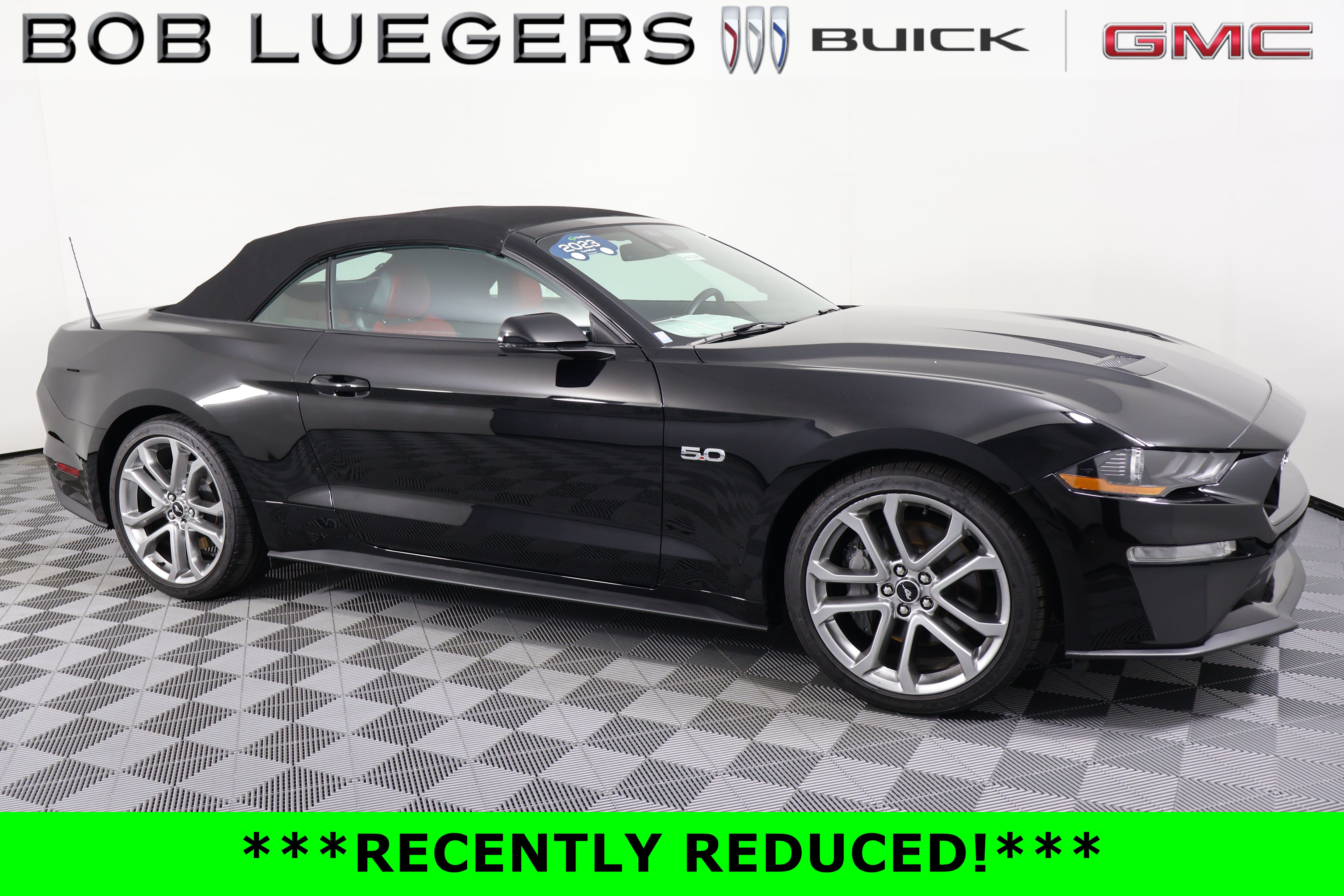 Used 2023 Ford Mustang GT Premium w/ Equipment Group 401A RWD image 2