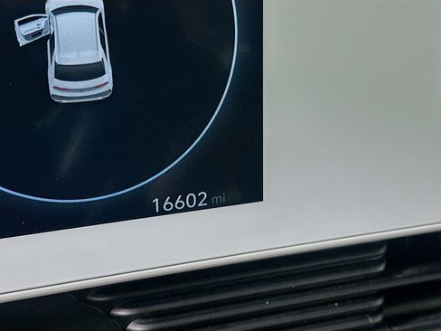 Used 2024 Hyundai Ioniq 5 SEL RWD image 19