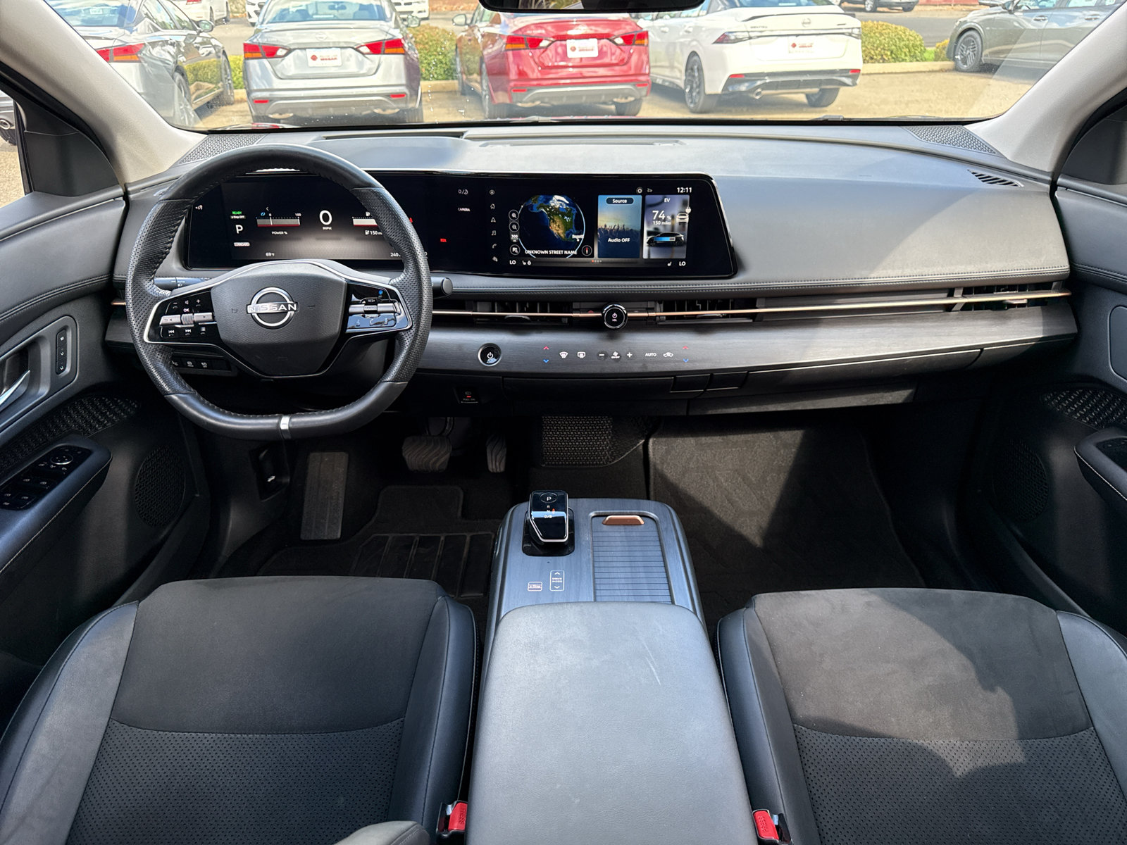 Used 2024 Nissan Ariya FWD image 15