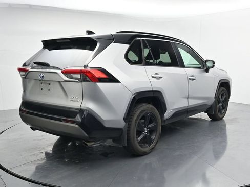 Used 2021 Toyota RAV4 XSE AWD/4WD image 7