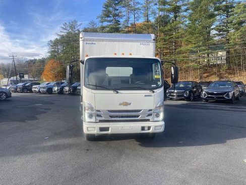 New 2024 Chevrolet Low Cab Forward 5500XD RWD image 2