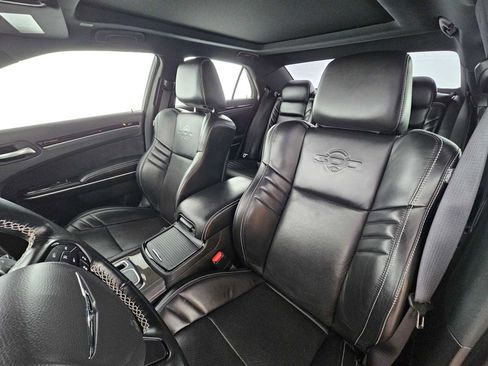 Used 2023 Chrysler 300 C image 21