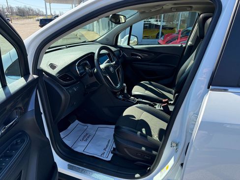 Certified 2019 Buick Encore Sport Touring w/ Safety Package image 12