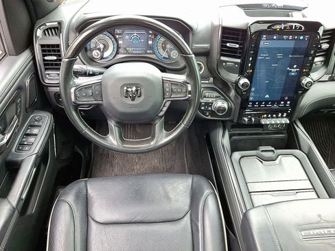 Used 2022 RAM 1500 Limited AWD/4WD image 10