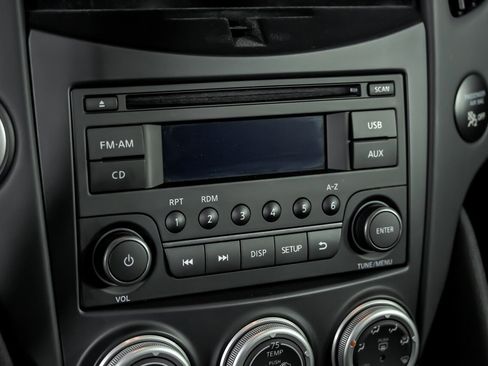 Used 2020 Nissan 370Z w/ Sport Package image 33